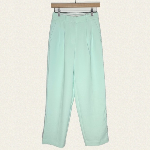 Wilfred Carrot Pant - Picture 3 of 5